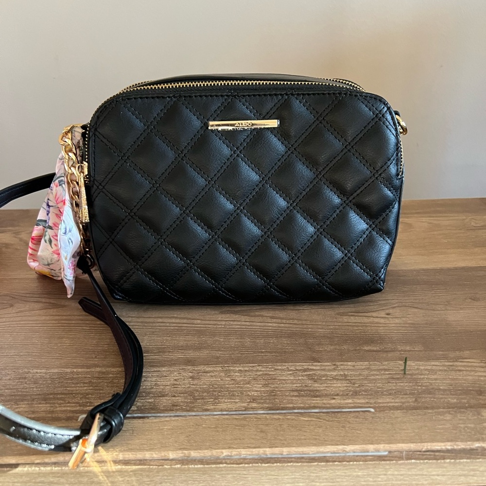 ALDO
Brogowear Double Zip Quilted with Scarf